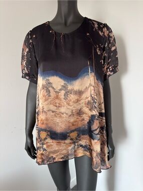 403. Toa Kott Artwork Black and Tan Scenic Print Women's Blouse